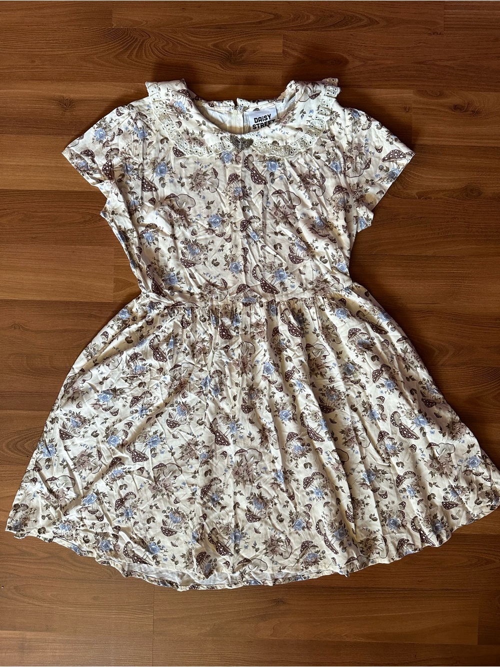 Daisy Street Cream Butterfly Mushroom Collared Dress